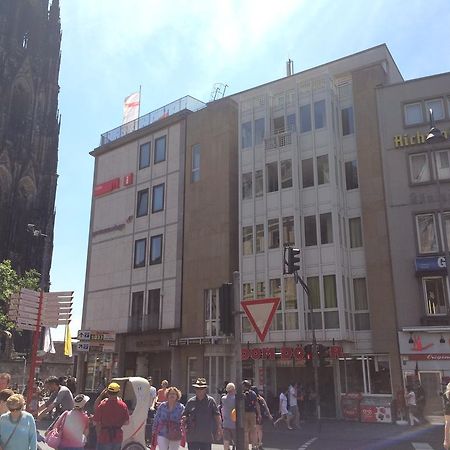 First Domizil Apartment Cologne Luaran gambar